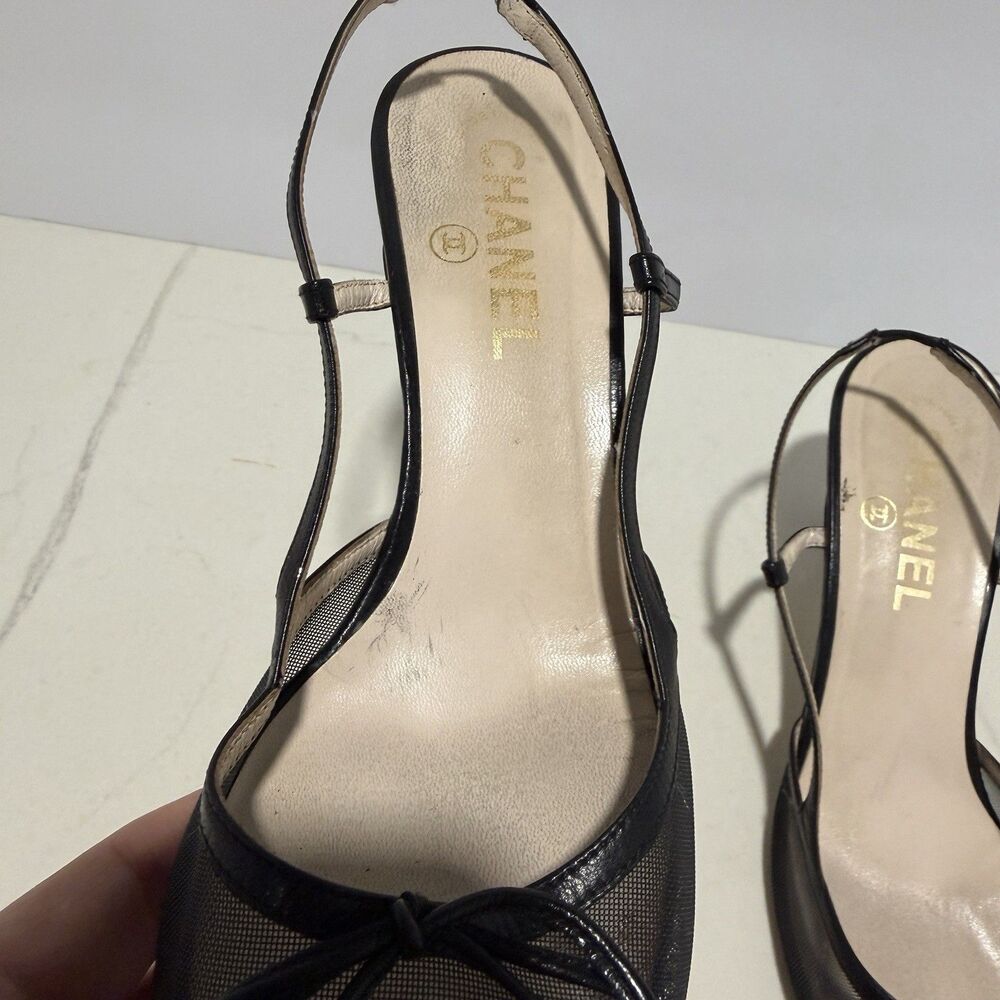 CHANEL BLACK MESH CC BOW SLINGBACK HEELS (IT 40) - Picture 12 of 16